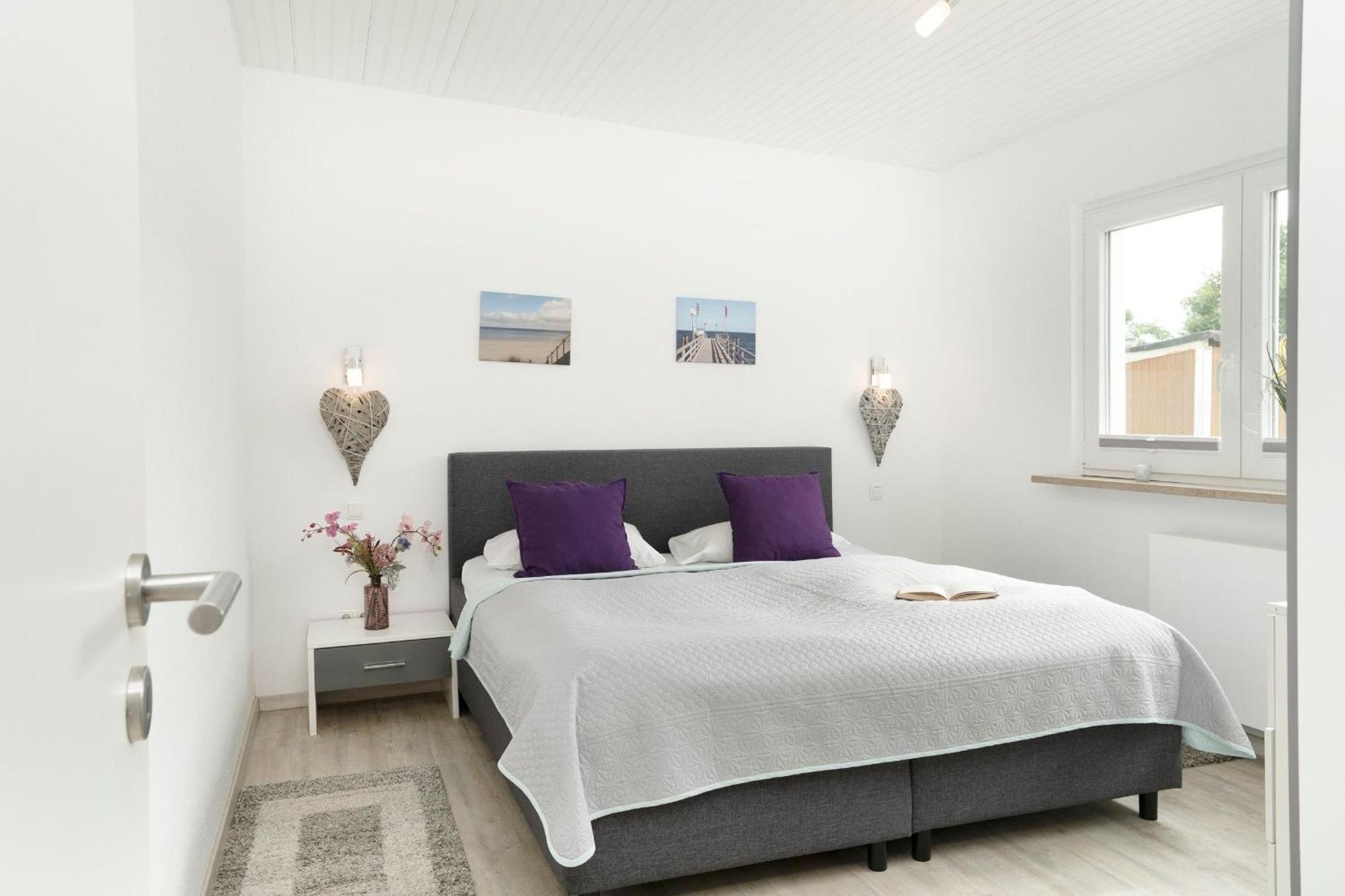 דירות הפקרוג Haus Waldfrieden Ferienhaeuschen Waldfrieden מראה חיצוני תמונה
